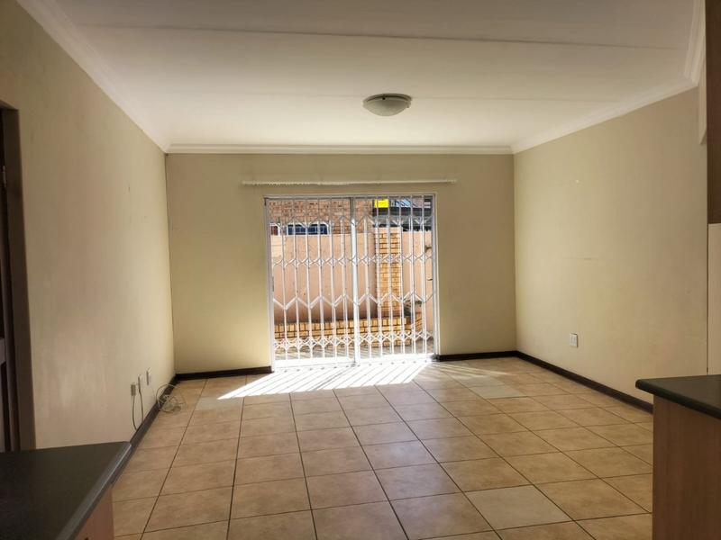 2 Bedroom Property for Sale in Pellissier Free State